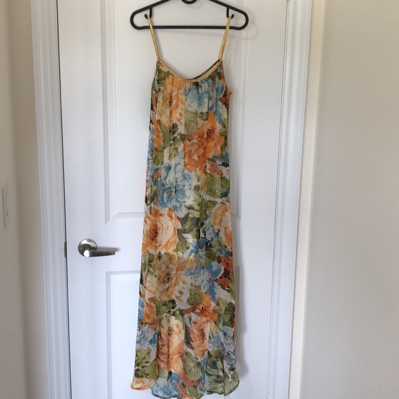 Hi-lo Floral Print Dress. - Picture 2 of 6